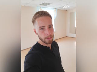 AlbertFenix - Live porn &amp; sex cam - 19510510