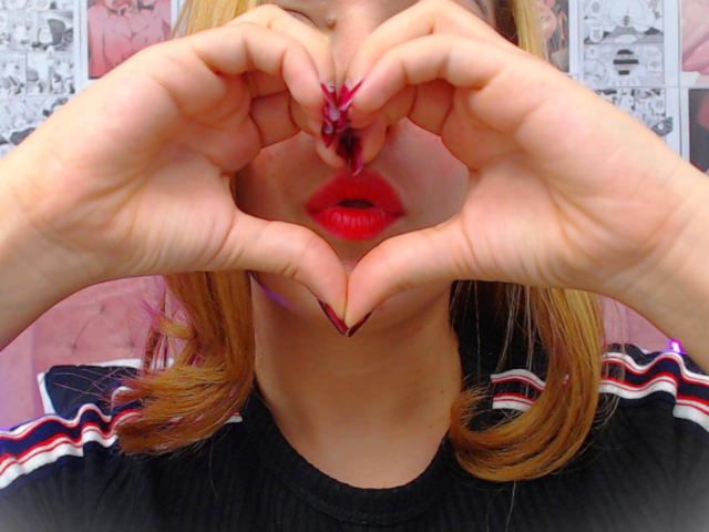 MissaYagamii - Élő pornó és szexkamera - 19512694