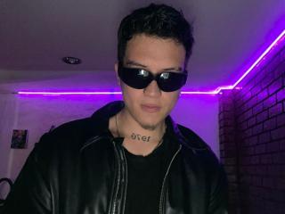 LuckyHael - Live porn &amp; sex cam - 19513674