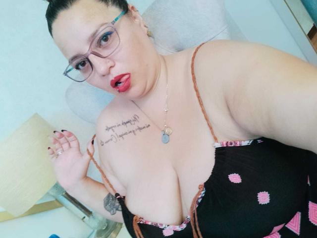 SkayLaraWalker - Live porn &amp; sex cam - 19515958