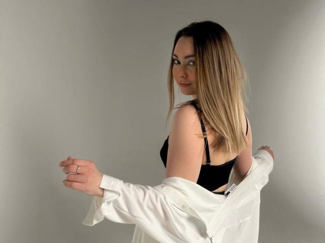 CammyRoberta - Live porn &amp; sex cam - 19519098