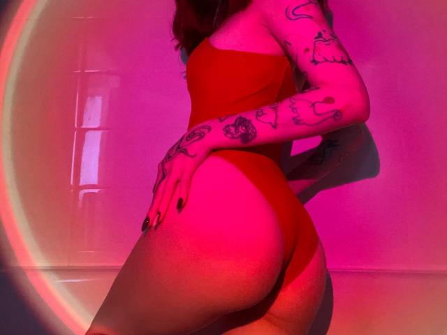 LillyAdy - Live Sex Cam - 19521174
