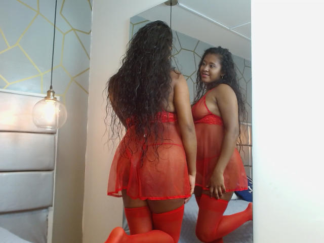 KhissaDavies - Live porn &amp; sex cam - 19522538