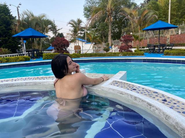 AtheneaRossi - Live sex cam - 19524150