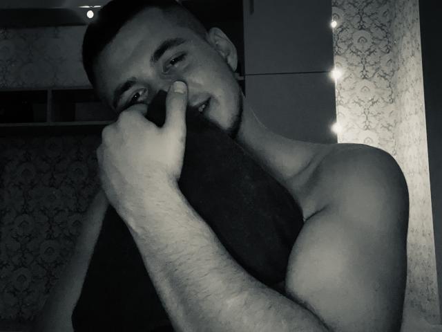 VictorLegend - Live porn &amp; sex cam - 19524486