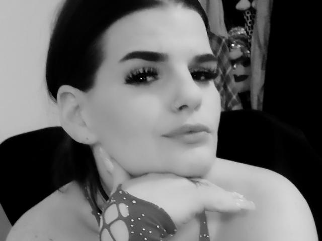 BeckiTooSweet - Live porn &amp; sex cam - 19535050