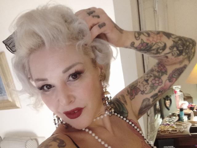 MarylinSparkleMore - Sexe cam en vivo - 19538942