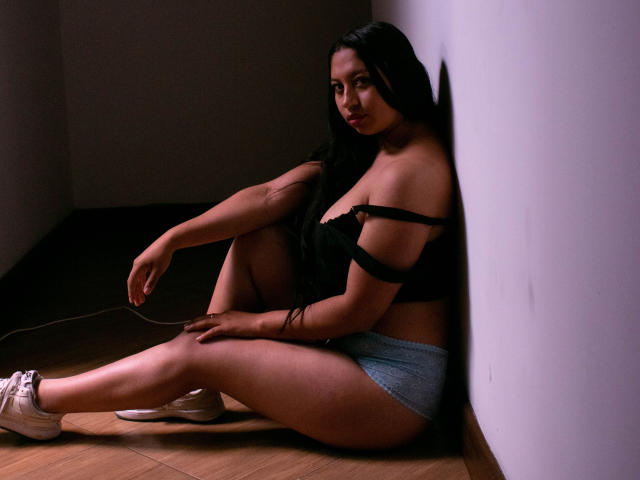 AliceeSaenz - Live porn &amp; sex cam - 19540102