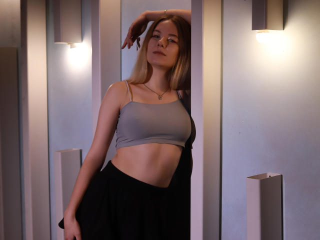 EllieGordon - Live porn &amp; sex cam - 19542790