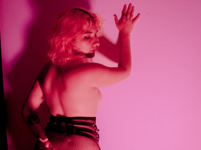 SecretEvee - Live porn &amp; sex cam - 19544978