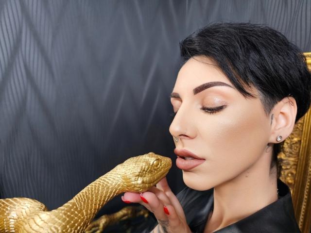 SophiePriestess - Live porn &amp; sex cam - 19548210