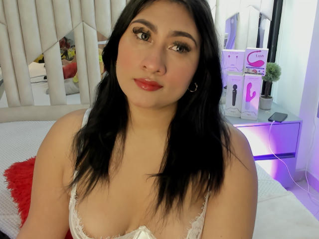 ShiaraRussi - Live sex cam - 19550070