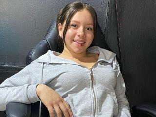 EimmyColeman - Live porn &amp; sex cam - 19551874
