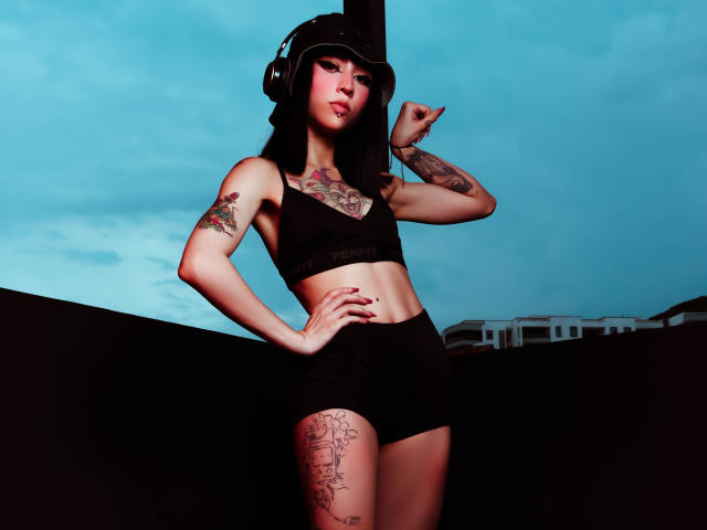 MiaBurton - Live porn &amp; sex cam - 19554178