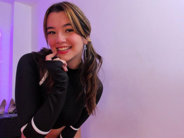 KatherineSummer - Live porn &amp; sex cam - 19555790