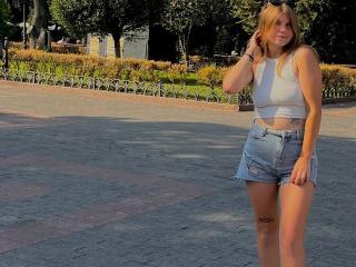 FainnaS - Live porn &amp; sex cam - 19563922