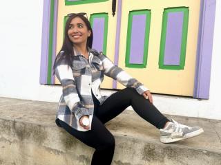 MiaOliveira - сексуальная веб-камера в реальном времени - 19566302