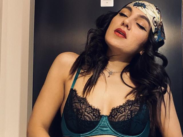 AnnaDutton - Live porn &amp; sex cam - 19567826