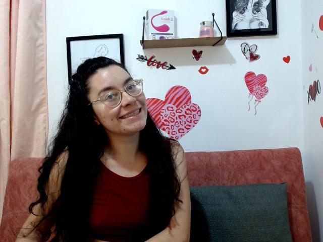 LunaVenus - Élő pornó és szexkamera - 19570242