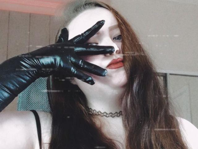 EmmaConnor - Live porn &amp; sex cam - 19571058