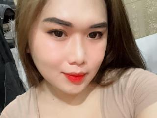 WildEllaSelfsuckerTs - Live porn &amp; sex cam - 19579258