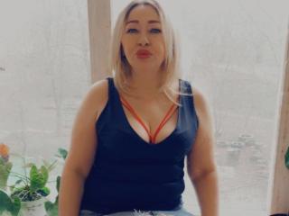 LoriExcite - Live porn &amp; sex cam - 19579274