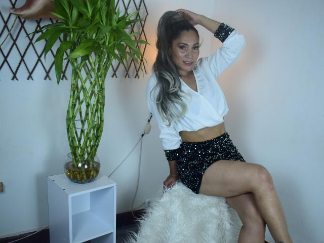 CristalDiamond - Live porno og sexkamera - 19579738