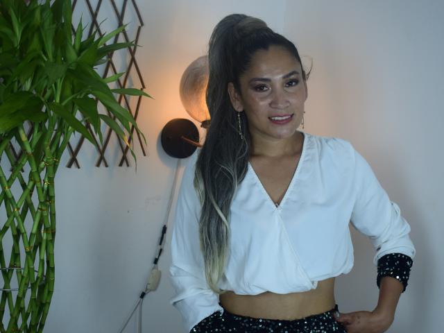 CristalDiamond - Live porn &amp; sex cam - 19579746