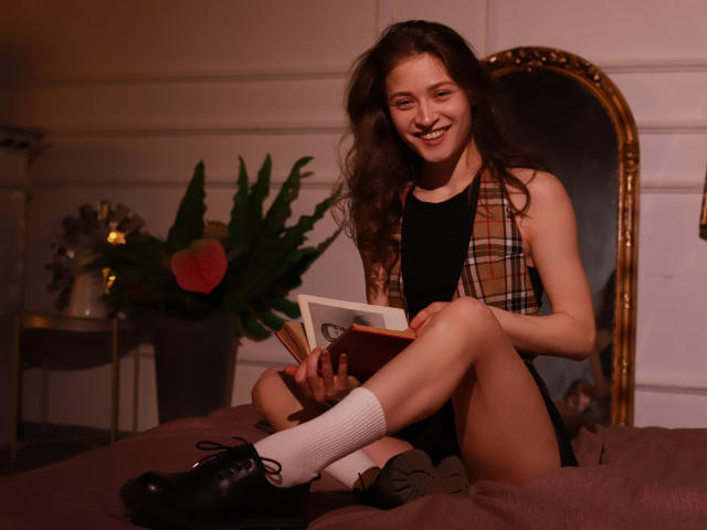 MiaBerry - Live porn &amp; sex cam - 19581462