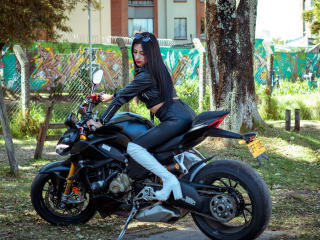 SarahanAly - Live porno og sexkamera - 19584646