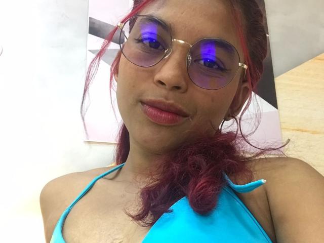 HilaryCook - Porno na żywo i seks kamera - 19585886