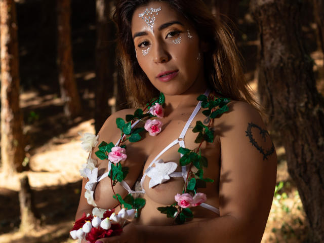 NinaSantos - Live porn &amp; sex cam - 19586086