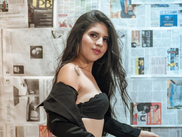 AliceBlakee - Live porn &amp; sex cam - 19586542