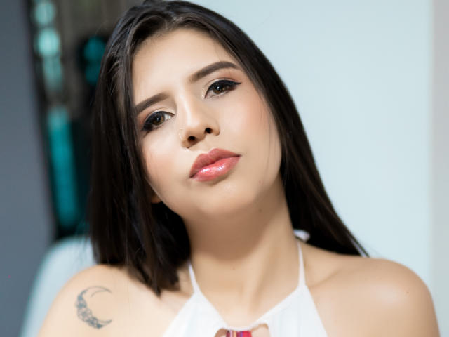 AliceBlakee - Live porn &amp; sex cam - 19586674