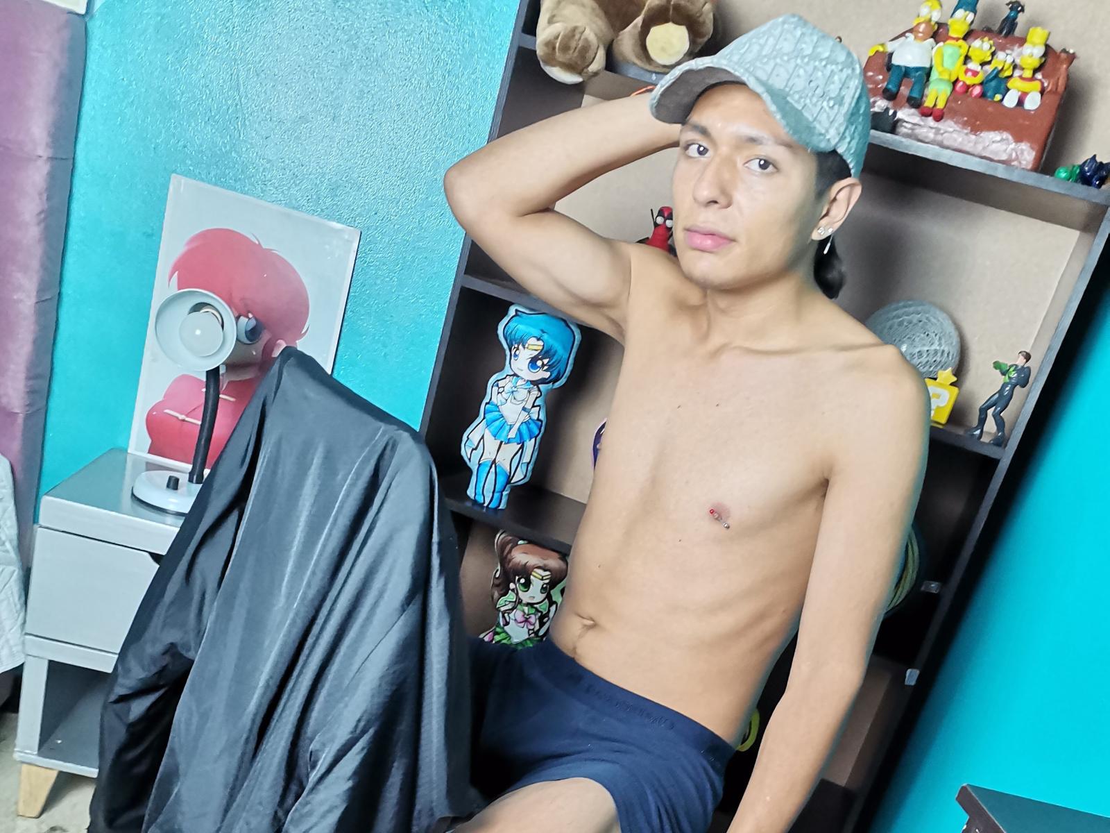 SexyHero69 - Live porn &amp; sex cam - 19600314