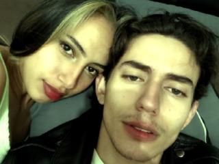 MassimoAndDakota - Live porn &amp; sex cam - 19602886