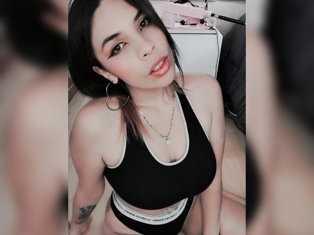 VioletaStone - Live porn &amp; sex cam - 19607122