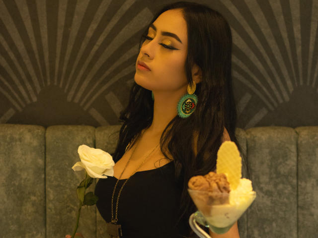 VioletCamel - Live porn &amp; sex cam - 19611862