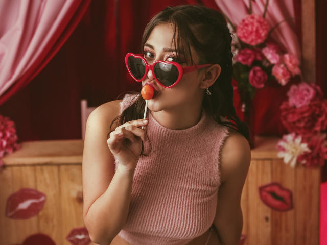 MaddyeGreen - Sexe cam en vivo - 19616854