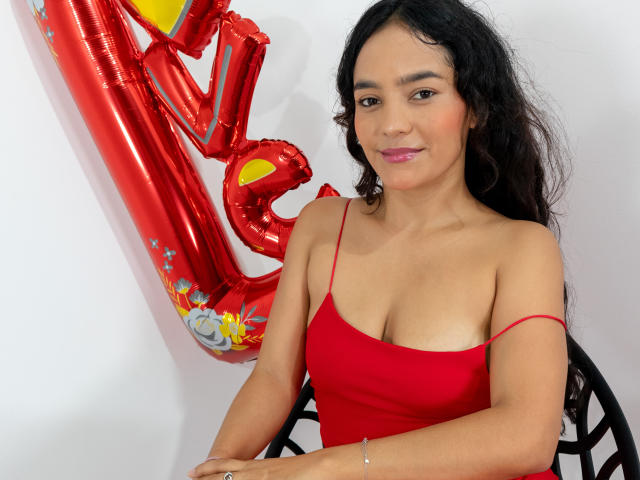 KarlyeKroes - Live Sex Cam - 19617738