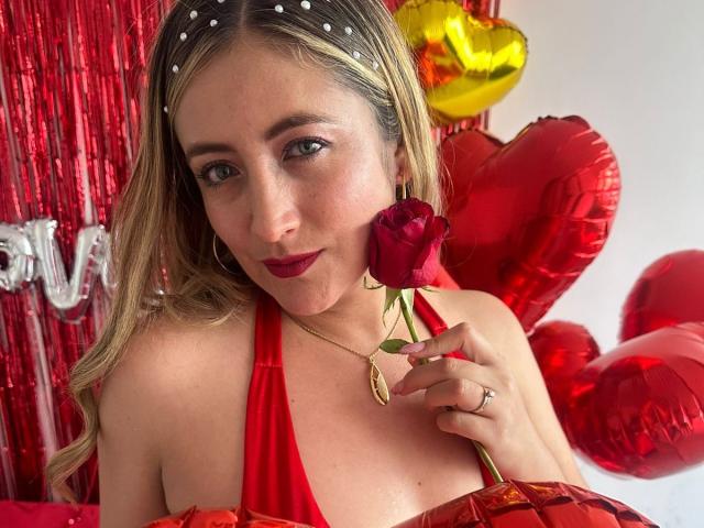 LucianaRosas - Live porn &amp; sex cam - 19622538