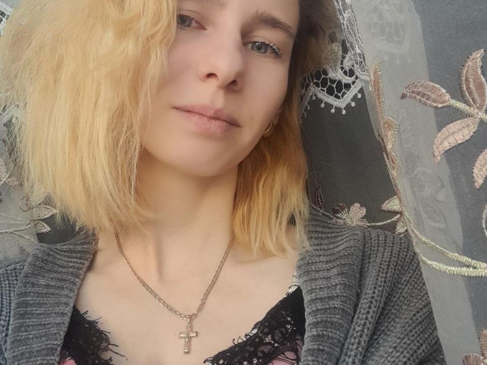 ErinLaurie - Live porn &amp; sex cam - 19624538