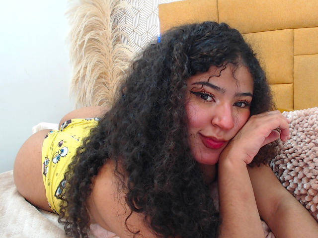 BellaHinton - Live porn &amp; sex cam - 19625234