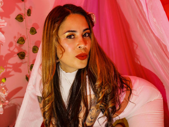 AlaiaRios - Live porn &amp; sex cam - 19630238