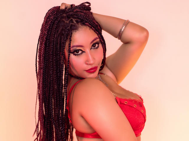 NaomySanders - Live porn &amp; sex cam - 19636238