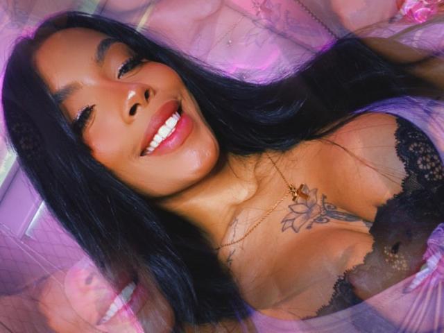 FiorellaBossh - Live porn &amp; sex cam - 19641190