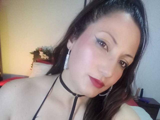 VeronicaJacobs - Live porn &amp; sex cam - 19647786