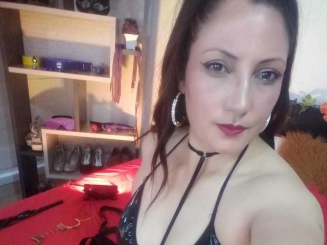 VeronicaJacobs - Live porn &amp; sex cam - 19647790