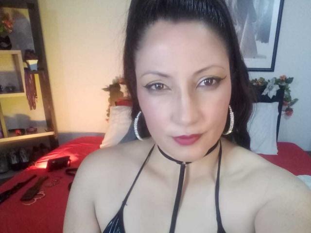 VeronicaJacobs - Live sex cam - 19647802