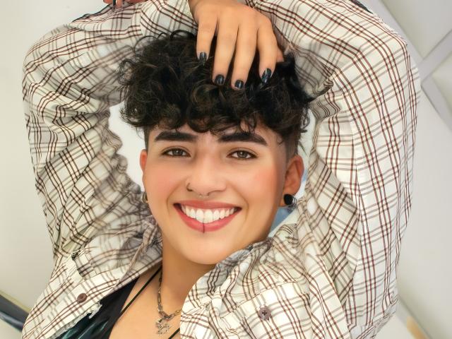 EmiSmiith - сексуальная веб-камера в реальном времени - 19650174